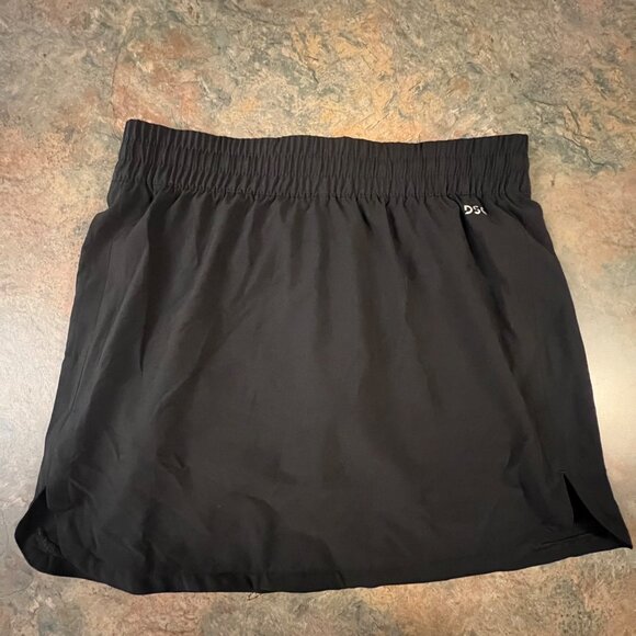 DSG Womens XSmall Stride‎ Skort Pure Black - Picture 1 of 8